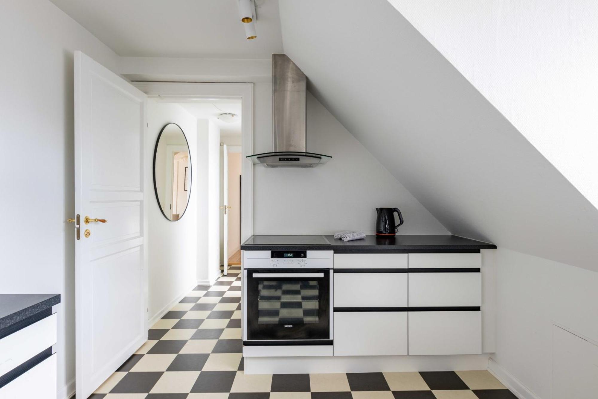 Cozy 2 Bedroom Flat In Peaceful Neighbourhood Apartamento *