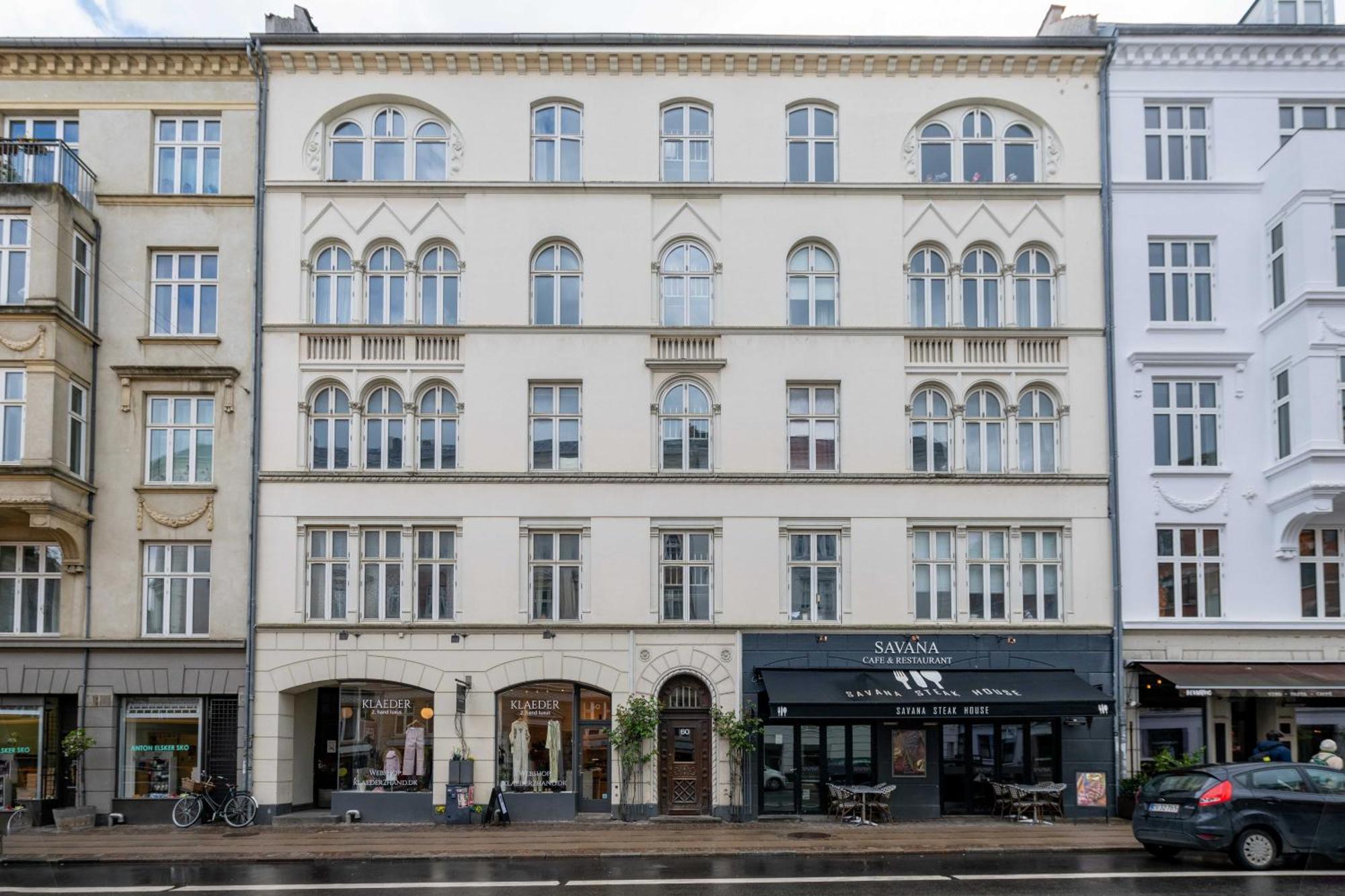 Cozy 2 Bedroom Flat In Peaceful Neighbourhood Apartamento *
