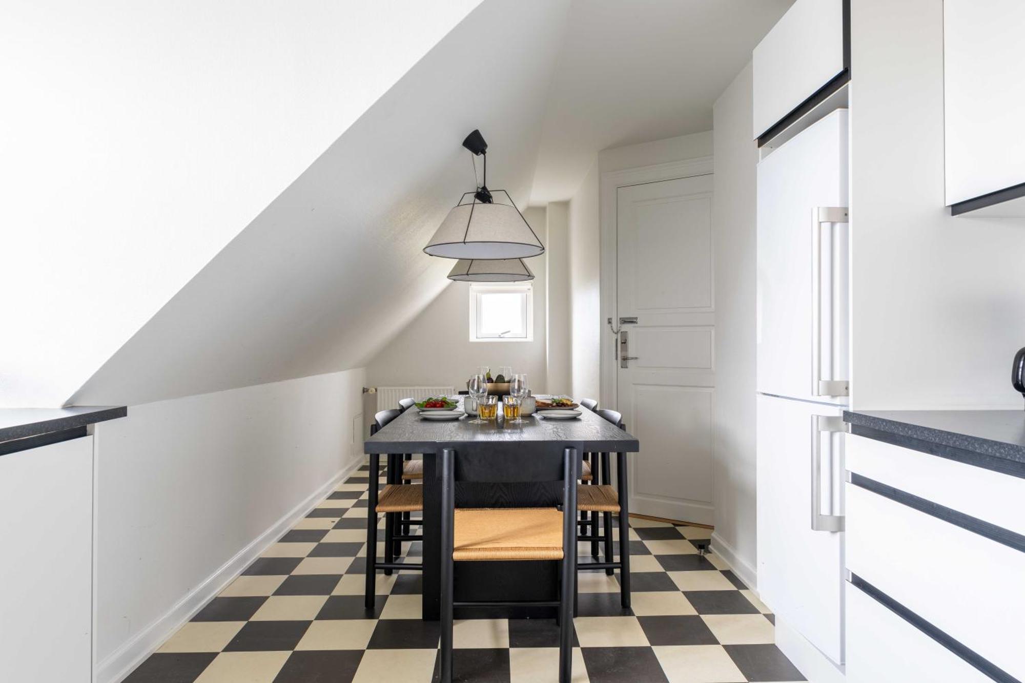 Cozy 2 Bedroom Flat In Peaceful Neighbourhood Copenhague