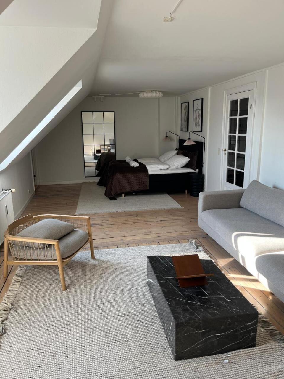 Cozy 2 Bedroom Flat In Peaceful Neighbourhood