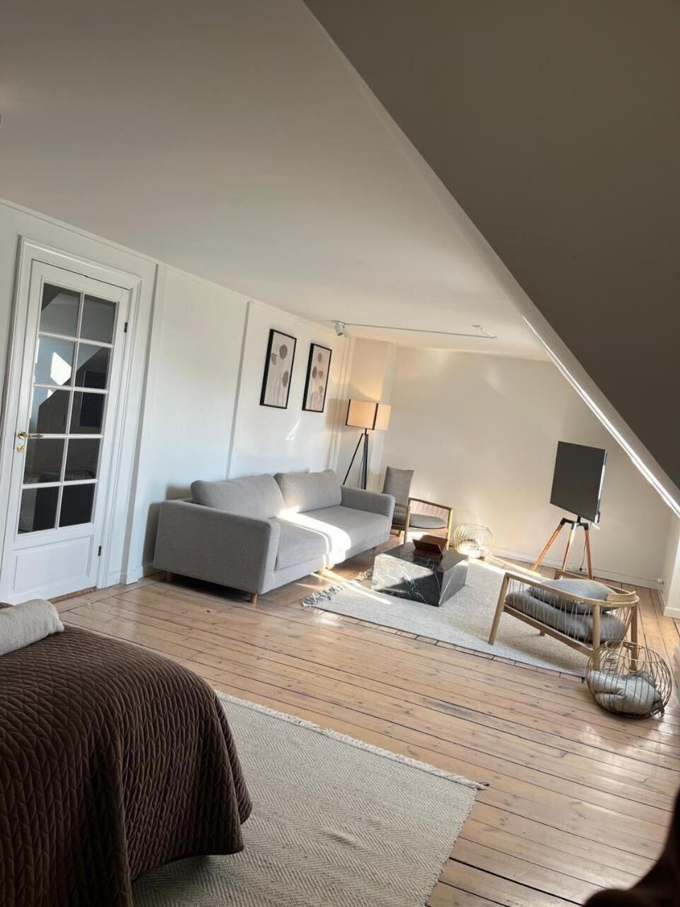 Cozy 2 Bedroom Flat In Peaceful Neighbourhood Apartamento